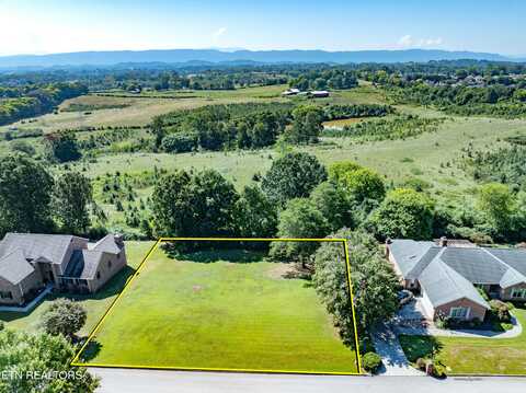 820 Royal View Drive, Maryville, TN 37801