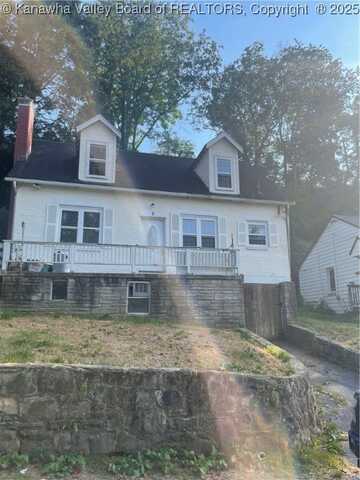 5 Estill Drive, Charleston, WV 25314