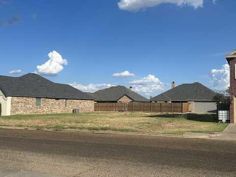 705 N 7th Street, Wolfforth, TX 79382