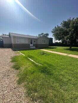 2305 E 2nd, Petersburg, TX 79250
