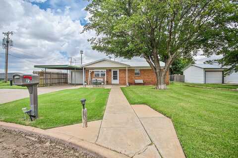 720 S 23rd Street, Slaton, TX 79364