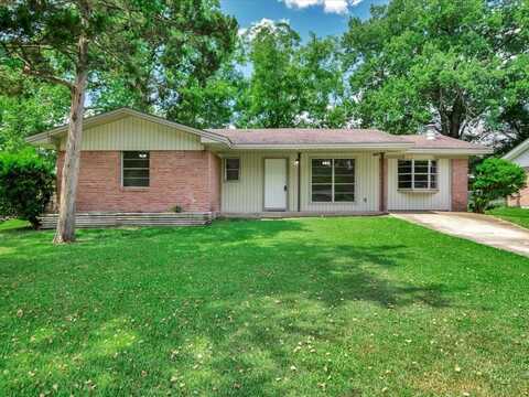 405 Rosebrook Drive, Lufkin, TX 74904