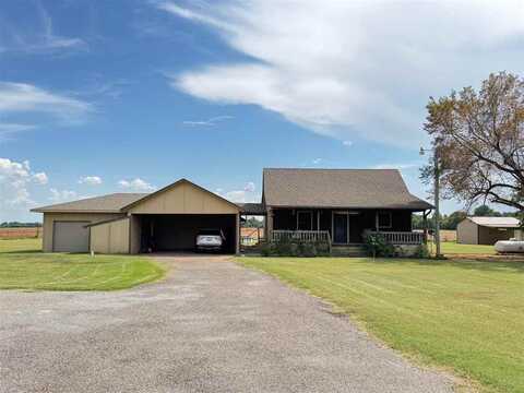 14063 NE Carlson Rd, Elgin, OK 73538