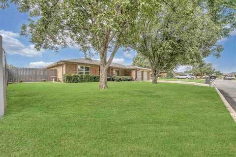 7704 SW Delta Ave, Lawton, OK 73505