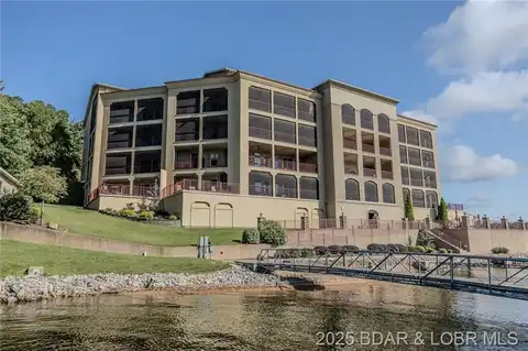 3168 Twin Rivers PT, Camdenton, MO 65020