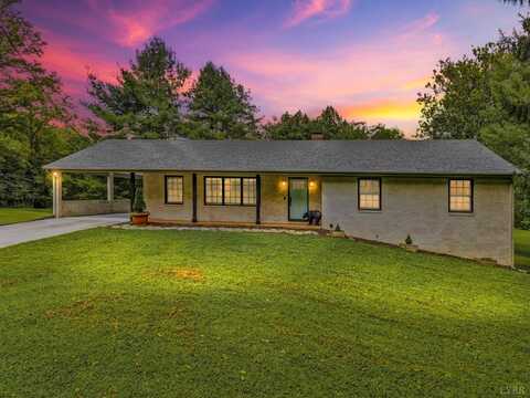 69 Creekview Lane, Lynchburg, VA 24501