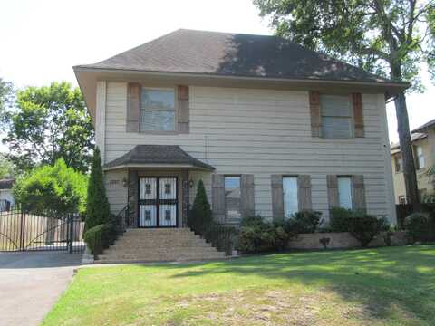 1297 PEABODY, Memphis, TN 38104