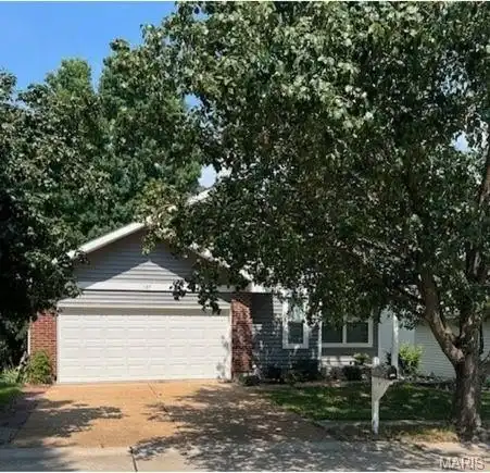 127 Rutherglen Drive, Valley Park, MO 63088