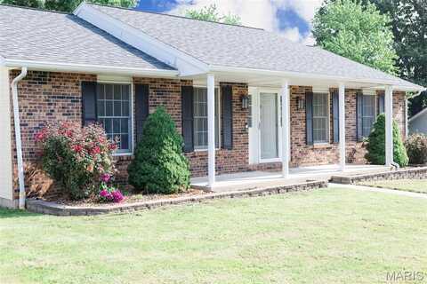 19 Village Road, Hannibal, MO 63401