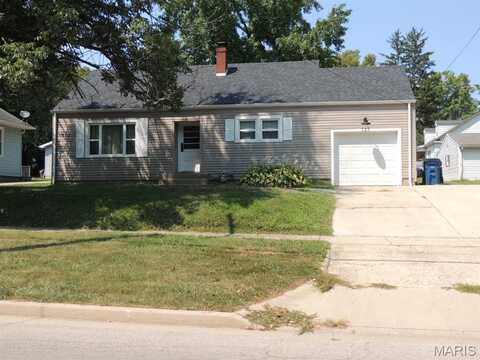727 E College Avenue, Greenville, IL 62246