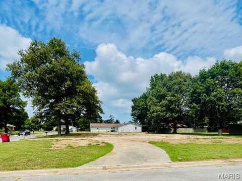 902 Arapahoe Street, Sikeston, MO 63801