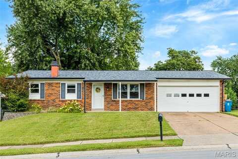409 Redwood Lane, Saint Charles, MO 63301