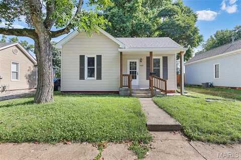 522 Dewey Avenue, Edwardsville, IL 62025