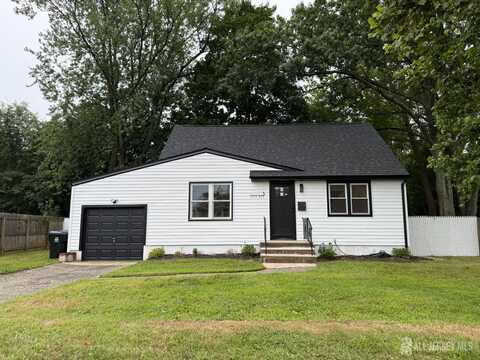 5 N lois Avenue, Middlesex, NJ 08816