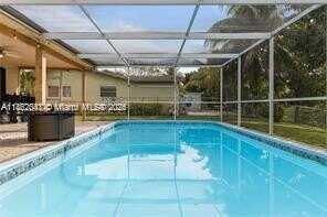 8800 NW 3rd St, Pembroke Pines, FL 33024