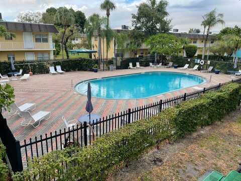 5162 NE 6th Ave, Oakland Park, FL 33334