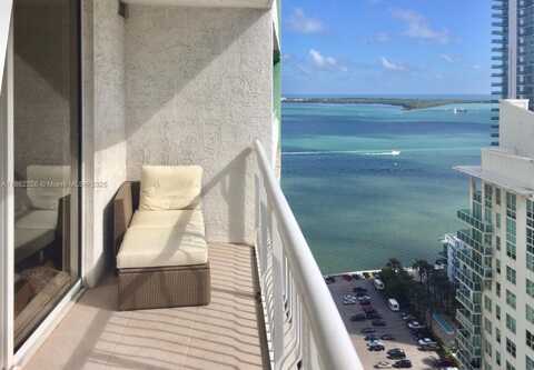 1200 Brickell Bay Dr, Miami, FL 33131