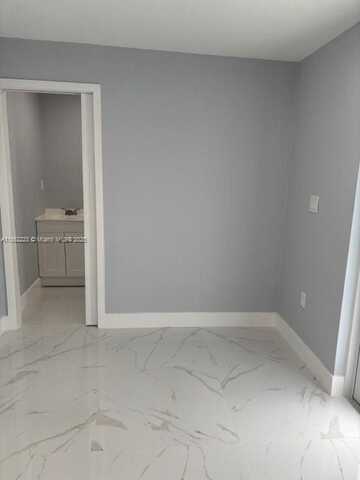 undefined, Miami, FL 33173