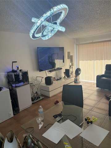 1950 W 54th St, Hialeah, FL 33012