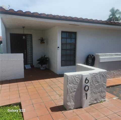601 SW 94th Ct, Miami, FL 33174
