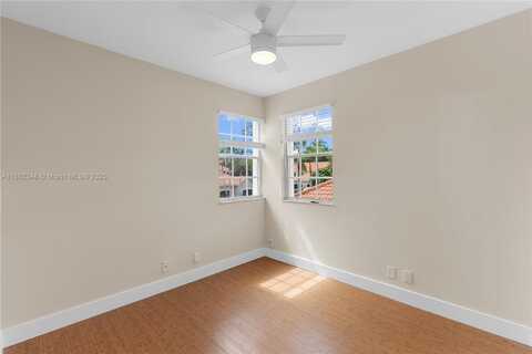 1081 Sorrento Dr, Weston, FL 33326