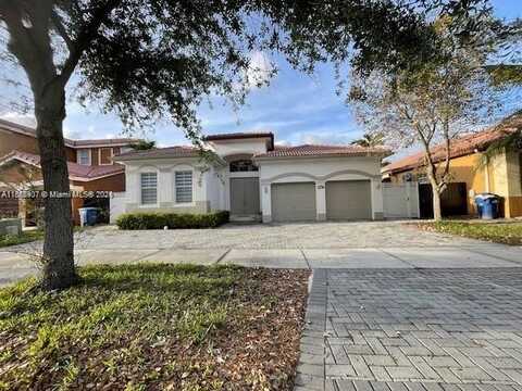 8811 NW 178th Ln, Hialeah, FL 33018
