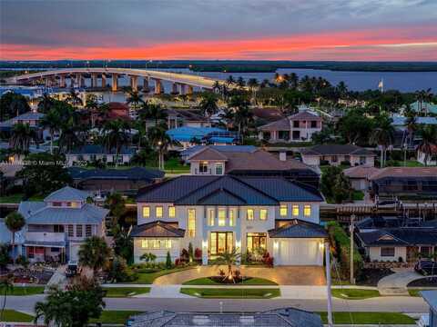 839 Chestnut CT, Marco Island, FL 34145