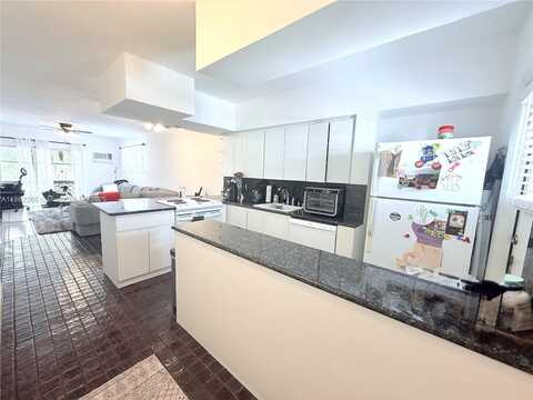 6580 Santona St, Coral Gables, FL 33146