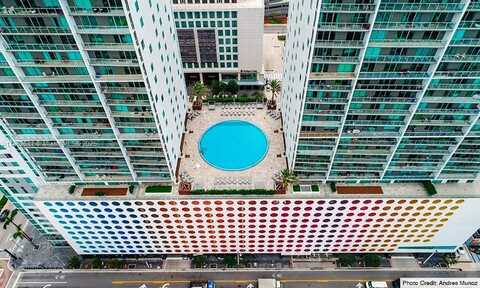 55 SE 6th St, Miami, FL 33131