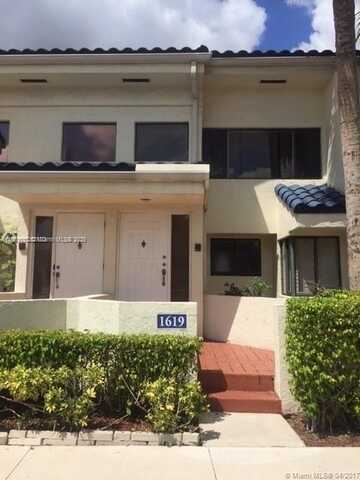 1619 NW 81st Way, Plantation, FL 33322