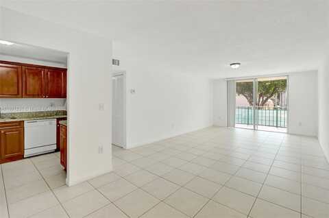 9350 Fontainebleau Blvd, Miami, FL 33172
