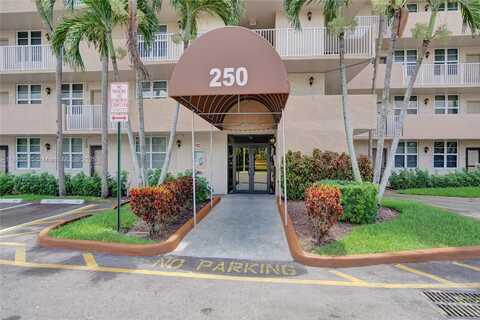 250 Jacaranda Dr, Plantation, FL 33324
