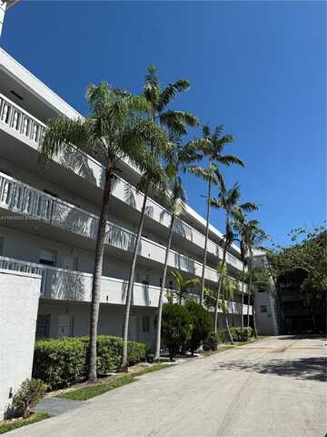 17255 SW 95th Ave, Palmetto Bay, FL 33157