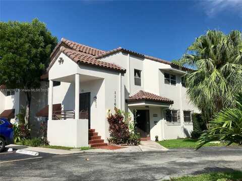 11165 NW 7th St, Sweetwater, FL 33172