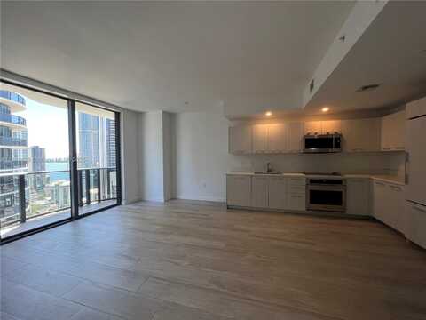 55 SW 9th St, Miami, FL 33130