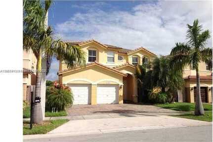 11315 NW 79th Ln, Doral, FL 33178