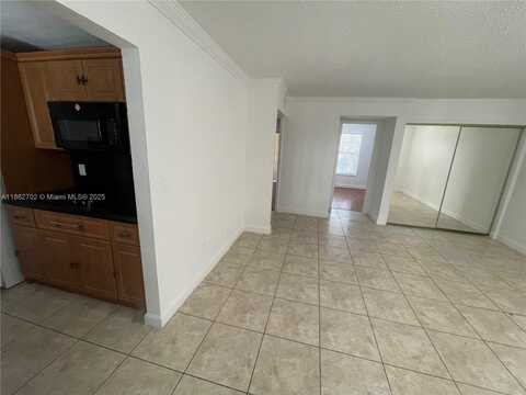 7105 W 13th Ave, Hialeah, FL 33014