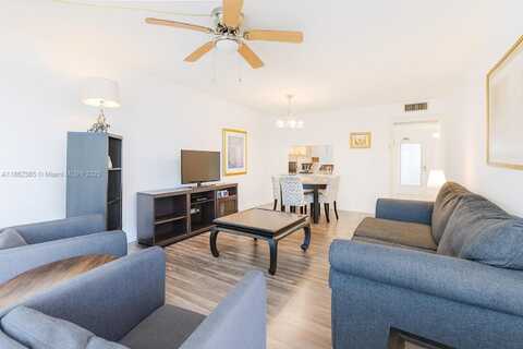 9330 Lagoon Pl, Davie, FL 33324