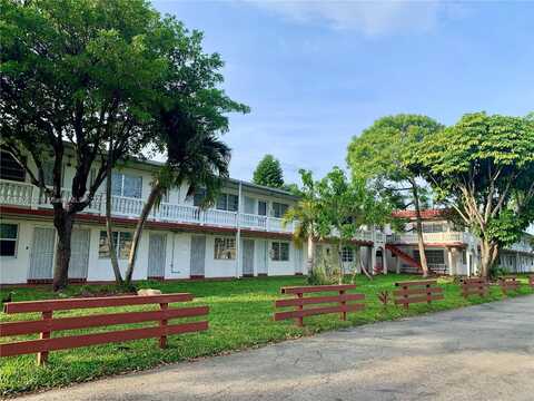 175 NE 203rd Ter, Miami Gardens, FL 33179