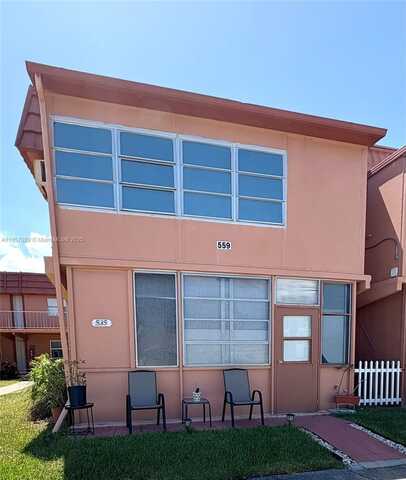 535 Saxony L, Delray Beach, FL 33446
