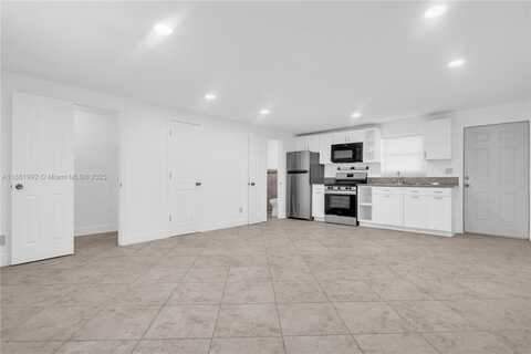 1041 NE 9th Ave, Fort Lauderdale, FL 33304