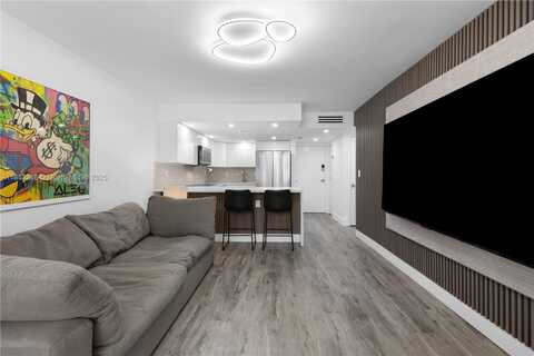14601 N Kendall Dr, Miami, FL 33186