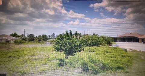 718 EUSTON AVE, Lehigh Acres, FL 33974