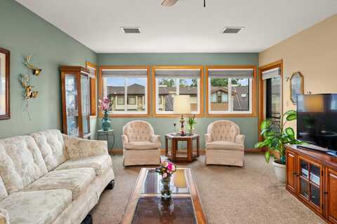 N89w16301 Main St, Menomonee Falls, WI 53051