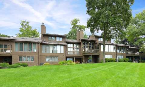 3757 Nagawicka Shores Dr, Hartland, WI 53029