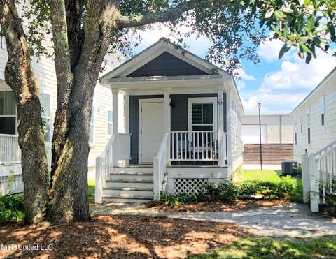2207 Government Street, Ocean Springs, MS 39564