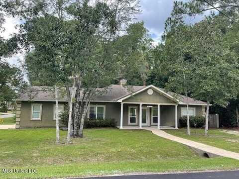 84119 Bayou Drive, Diamondhead, MS 39525