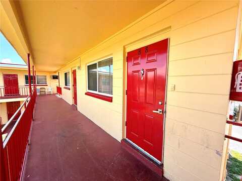 1050 62ND AVE SOUTH, Saint Petersburg, FL 33705