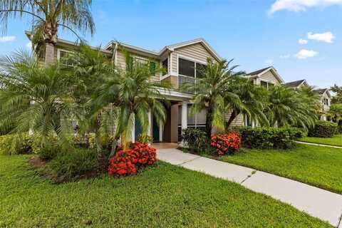 8905 MANOR LOOP, LAKEWOOD RANCH, FL 34202