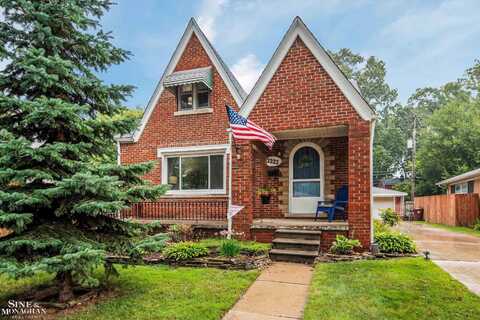 2222 Ridgemont, Grosse Pointe Woods, MI 48236